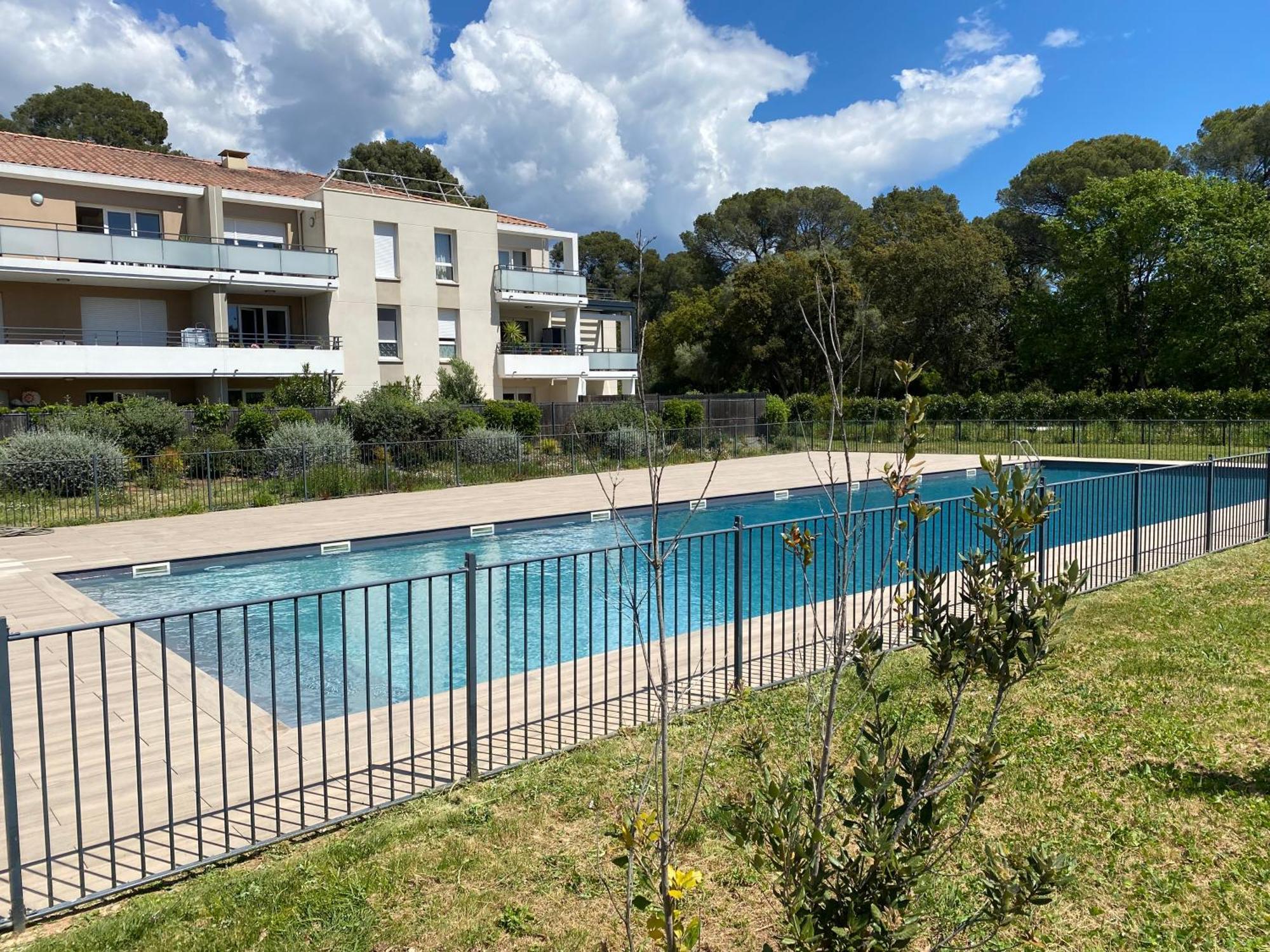 Rez De Jardin T3 Recent Et Calme Au Nouvelles Terres A La Londe Les Maures 아파트 외부 사진